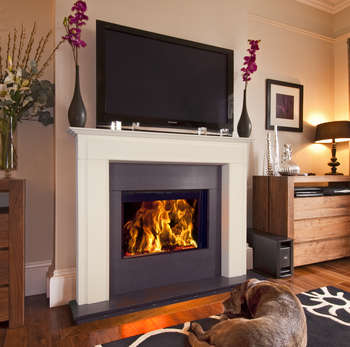 Fondis fireplace - traditional look, modern function
