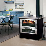 De Manincor Domino 8 wood cooker stove with stainless steel doors