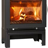 Arada M Series Widescreen stove with steel door med feet