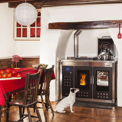 Klover Smart 120 Wood Pellet Stove with hob covers