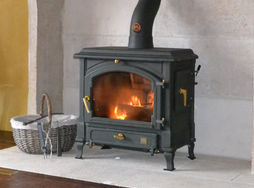 Nestor Martin Harmony III cast iron stove in Green